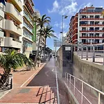 Modern Loft With Terrace In Pedestrian Street Next To Las Canteras